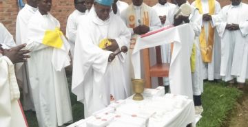 CELEBRATION DU JUBILE DES CONSACRES A BUBANZA 