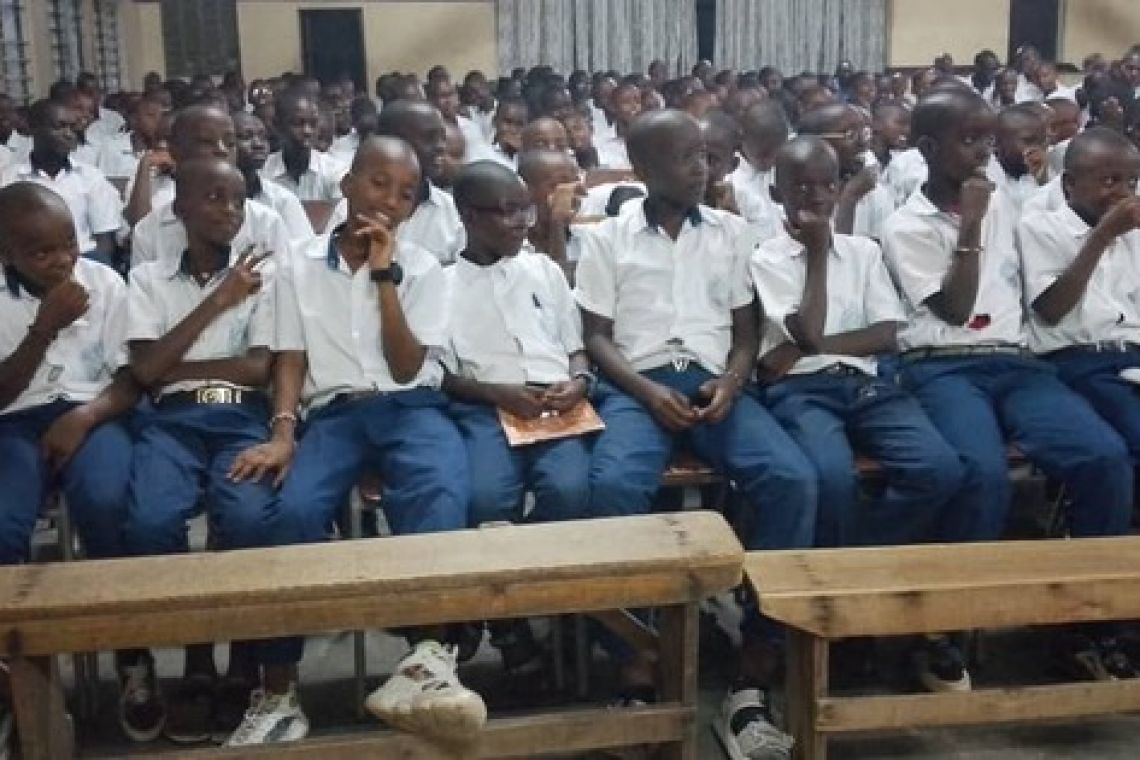 TOUS CONTRE LE PHENOMENE DE LA TRICHERIE EN MILIEU SCOLAIRE