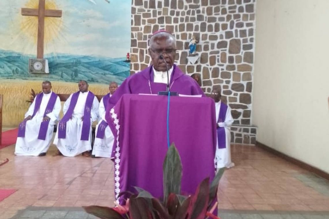 VISITE PASTORALE DE L’EVEQUE DE MUYINGA AU GRAND SEMINAIRE DE BUJUMBURA