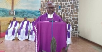VISITE PASTORALE DE L’EVEQUE DE MUYINGA AU GRAND SEMINAIRE DE BUJUMBURA