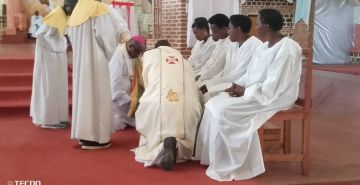 JEUDI SAINT: L'EUCHARISTIE NOUS CONFIGURE AU CHRIST