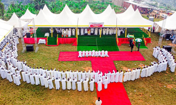 ARCHIDIOCESE DE BUJUMBURA: LES ORDINANDS APPELES A ETRE DES AMIS DU CHRIST