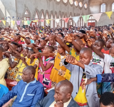 ADMINISTRATION DU SACREMENT DE CONFIRMATION DANS LA PAROISSE DE CENDAJURU