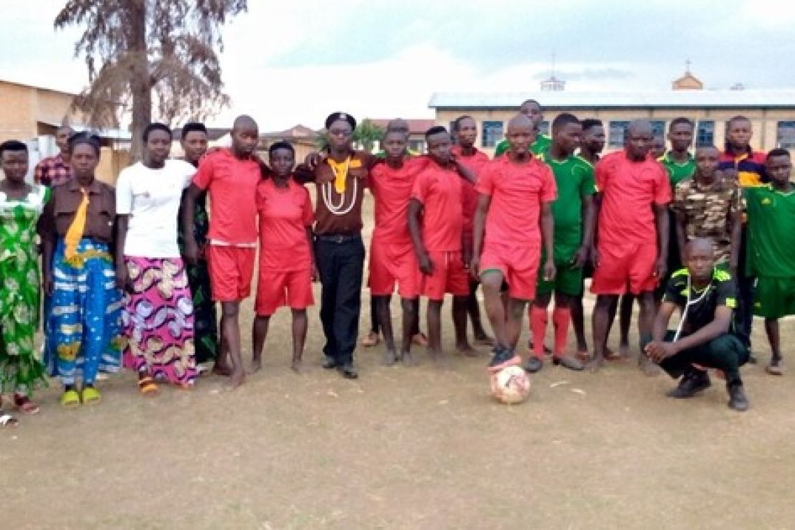 MATCH DE FOOTBALL ENTRE LES MEMBRES DE LA CHIRO ET LES BATWAS