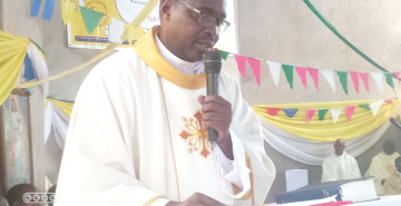 L’ABBÉ SALVATOR NGENDABANYIKWA REND GRACES AU SEIGNEUR