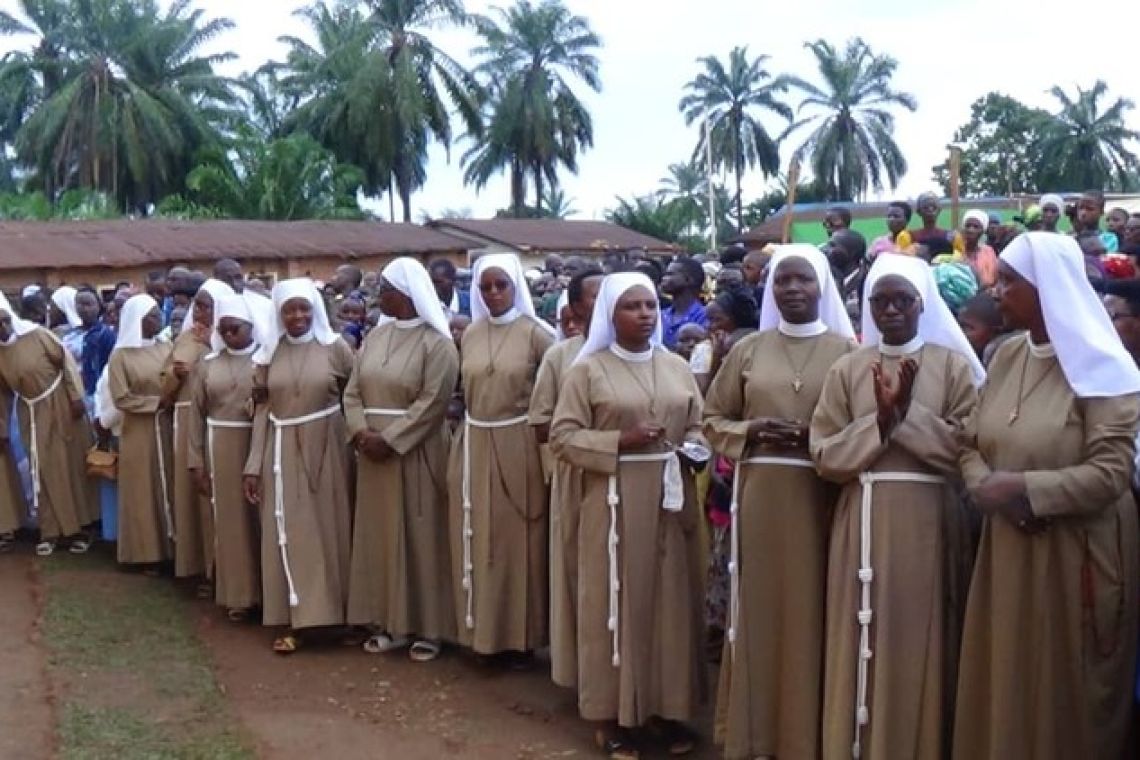 PRESENCE DES SŒURS FRANCISCAINES DE LA CROIX GLORIEUSE A BURUHUKIRO