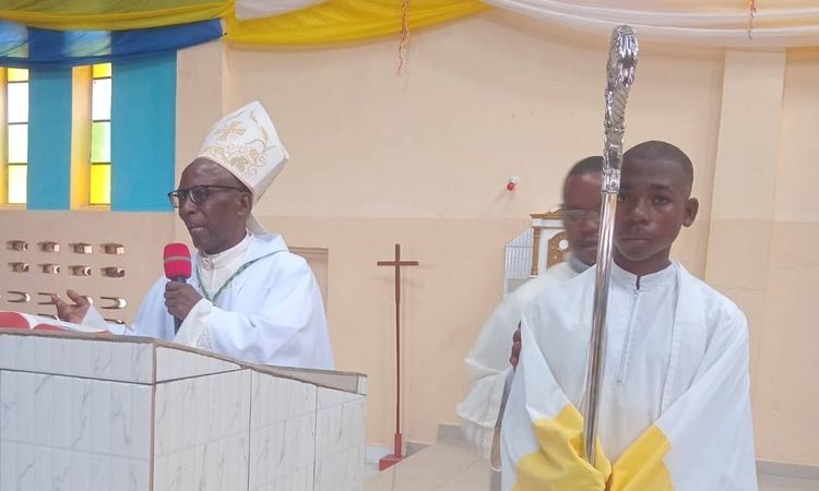 CONSECRATION DE L’EGLISE PAROISSIALE DE MUYEBE