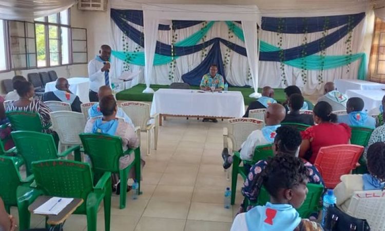 LES MEMBRES DU MOUVEMENT EUCHARISTIQUE DE BUJUMBURA EN ATELIER