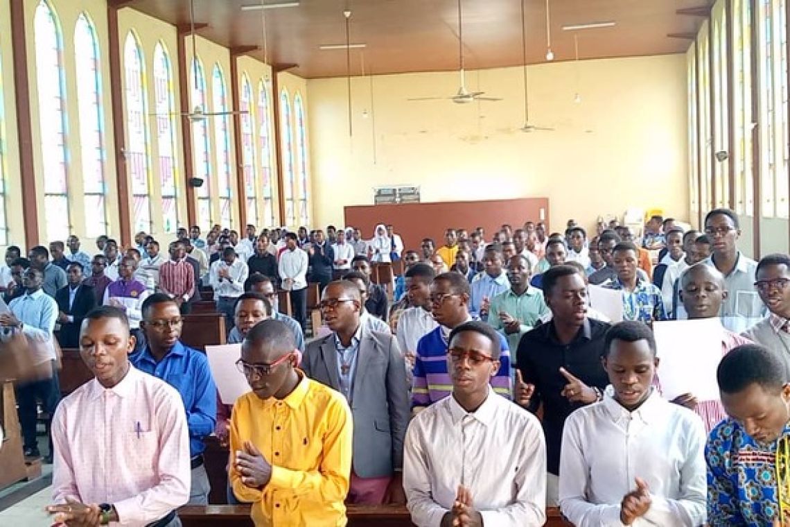 CELEBRATION SOLENNELLE DE L'IMMACULEE CONCEPTION AU GRAND SEMINAIRE DE BUJUMBURA.