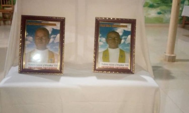 QUAND CENT ANS DE SACERDOCE AU BURUNDI FONT TOUJOURS RECETTE A CANKUZO