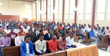 GRAND SÉMINAIRE DE BUJUMBURA : CELEBRATION DE LA PRESENTATION DE JESUS AU TEMPLE