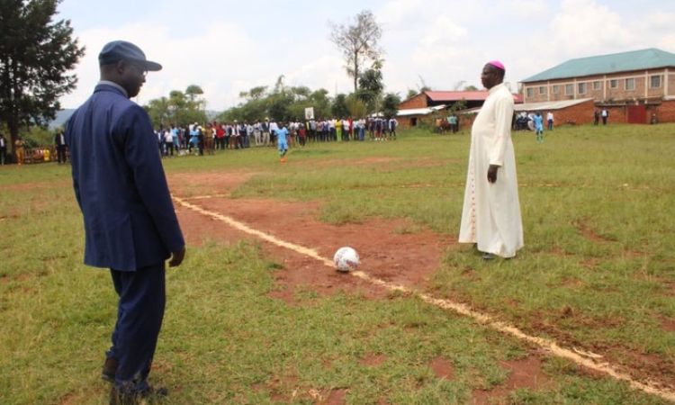 LE SPORT :  UNE VERITABLE ECOLE DE FRATERNITE