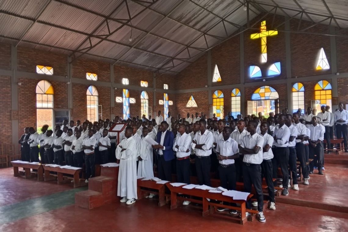 CELEBRATION DE LA FETE DE LA MAISON  AU PETIT SEMINAIRE SAINT PIERRE APOTRE DE MIKA