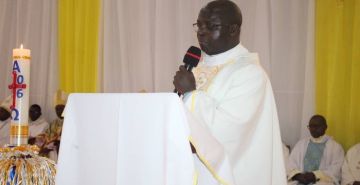 LE GRAND SEMINAIRE SAINT JEAN-PAUL II EN LIESSE: LE RECTEUR A SOUFFLE SA 25 è BOUGIE DE VIE SACERDOTALE