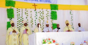 JUBILE D'OR DU PETIT SEMINAIRE DE DUTWE SUR FOND D'ENGAGEMENT A LA FORMATION DE L'HOMME INTEGRAL