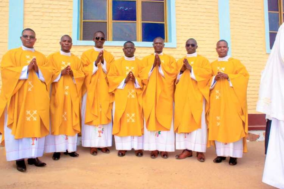 ORDINATIONS ET COLLATION DES MINISTERES A LA PAROISSE GIHANGO