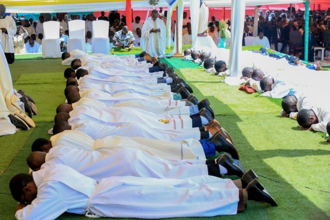 ORDINATIONS SACERDOTALE ET DIACONALE A LA PAROISSE DE MUKOBE