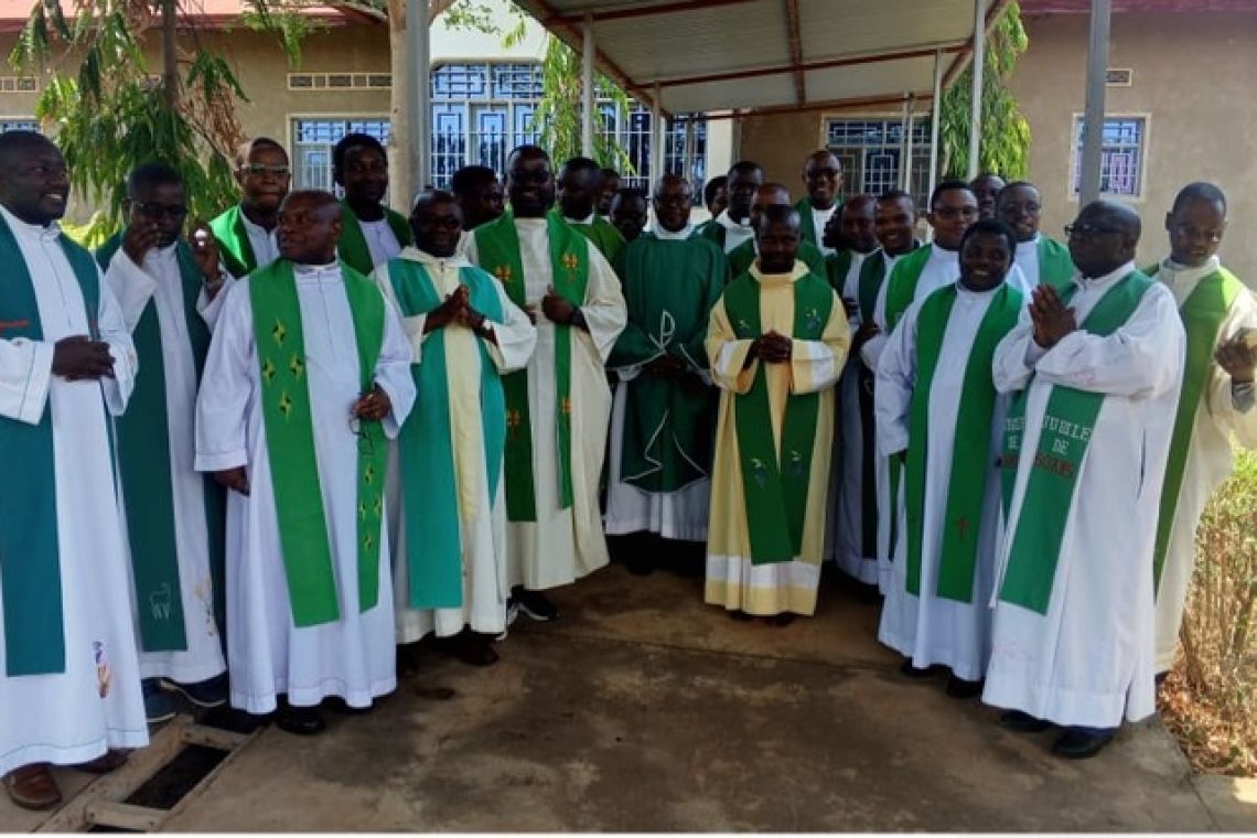 LE PRESBYTERIUM DE BUBANZA A BIEN TERMINE SA RETRAITE ANNUELLE
