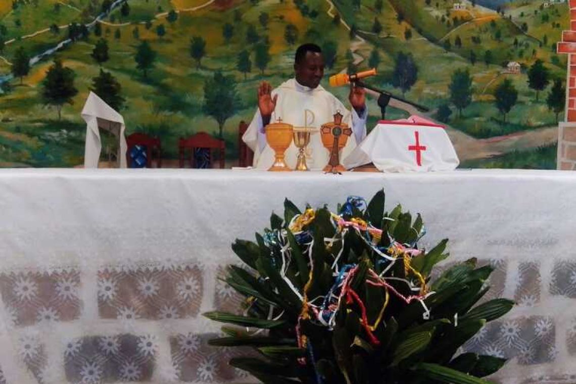 LES FIDELES DE LA PAROISSE NYANTAKARA ONT CELEBRE AVEC JOIE LA JOURNEE MONDIALE POUR LES MISSIONS